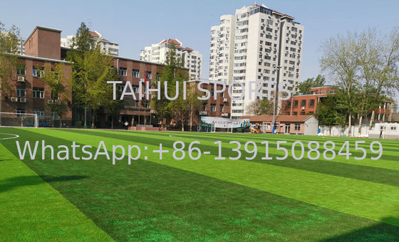 สะอาดต่อสิ่งแวดล้อม ไม่เป็นพิษ ป้องกันแสง UV TPE กรอนเลสยางสําหรับการเติมหญ้าเทียม