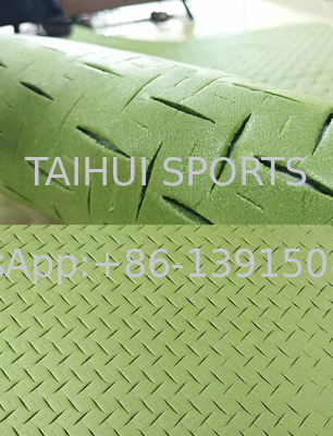 8-15 มิลลิเมตร โพลีเอธิเลน ช็อคแพด Underlay ผืนหญ้าเทียม สนามฟุตบอล FIFA Pitches